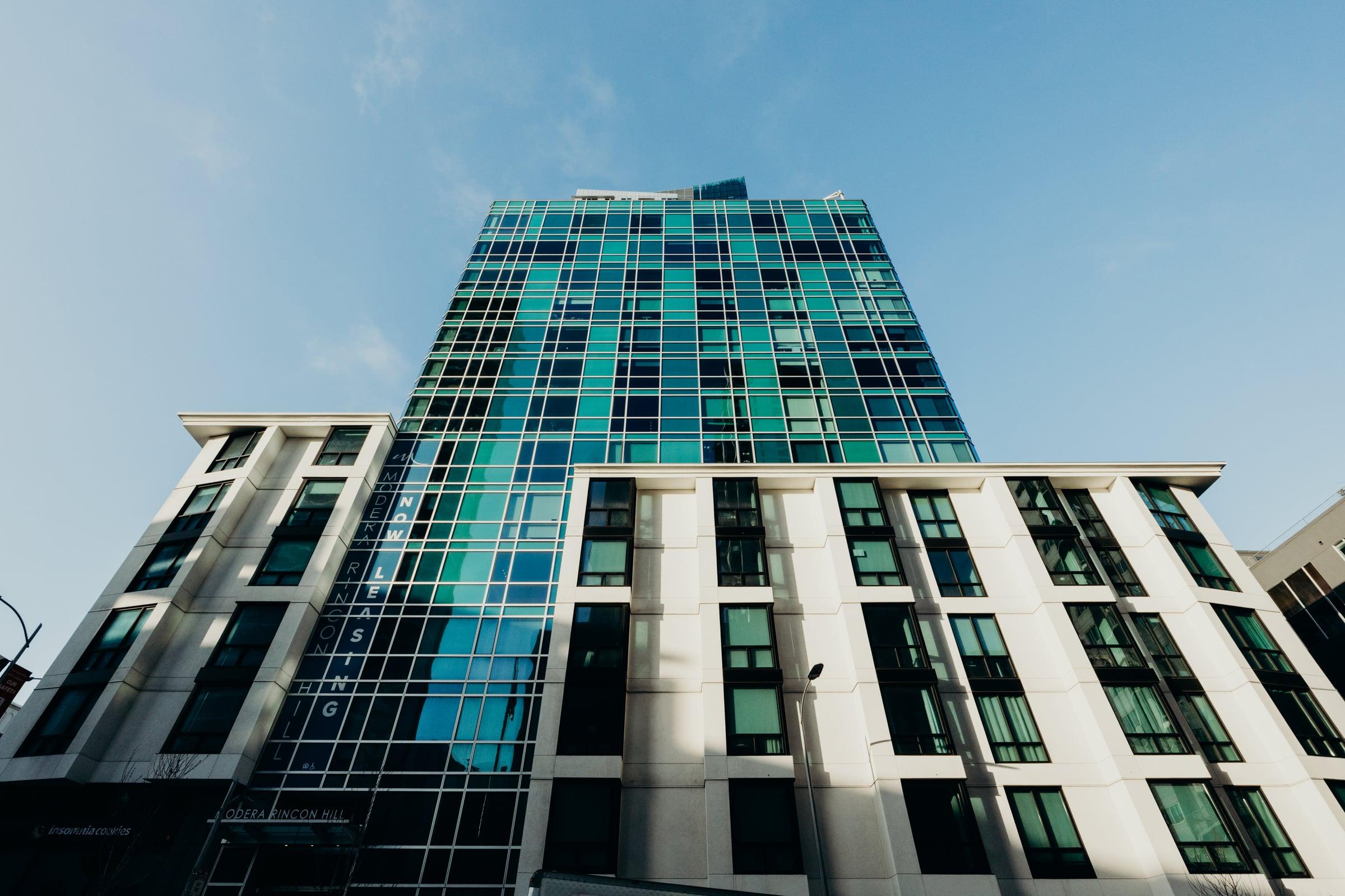 390 1st Street (Modera Rincon Hill) tower exterior, San Francisco
